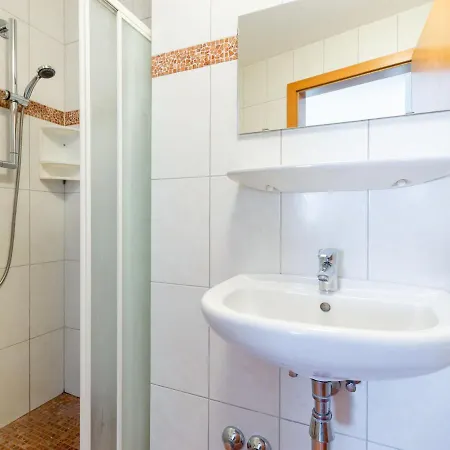 Spacious With Sauna, Near The Centre * Piesendorf